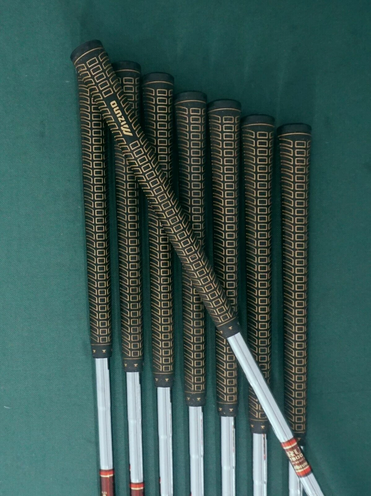 Vintage Collectors Set Of 8 X Mizuno Brut 1500 Irons 3-PW Regular Steel Shafts - Image 6
